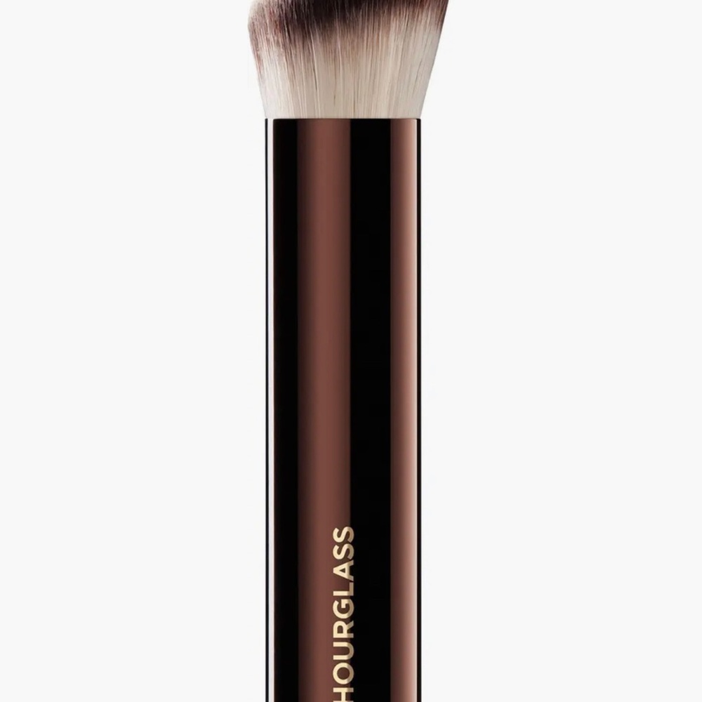 Hourglass Vanish Seamless Finish Foundation Brush